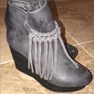 BRAND NEW BOOTIES